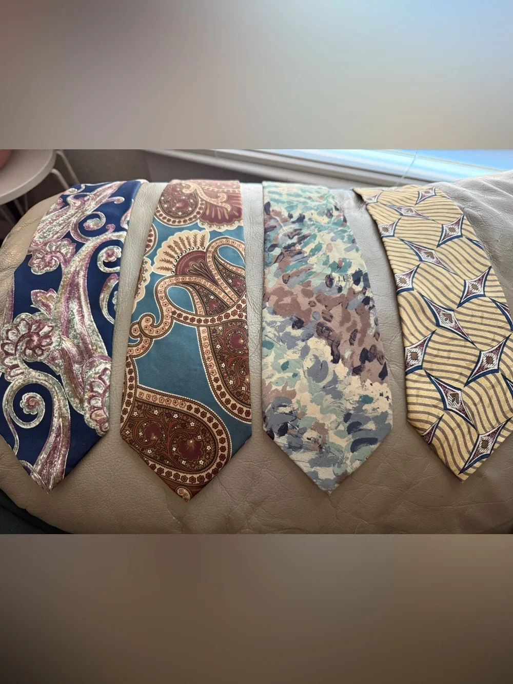 4 Vintage Mens designer tie bundle. Dior/Givenchy